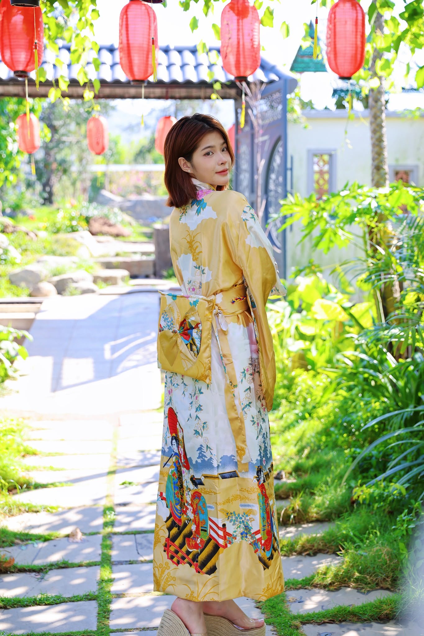 Không gian đèn lồng phong cách Nhật tại Đồng Gió